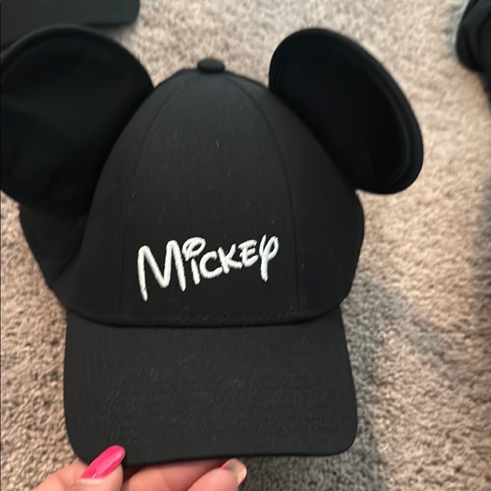 Disney Youth Mickey Hat with ears! Like new! OSFM adjustable back